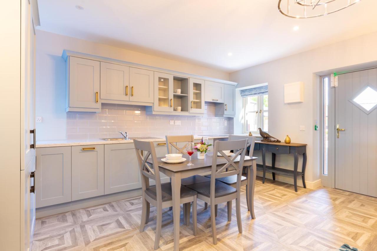 Queens Brook Apartment Navan Bagian luar foto